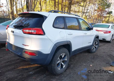 2014 Jeep Cherokee Trailhawk z USA, uszkodzony, nr VIN 1C4PJMBS7EW186092